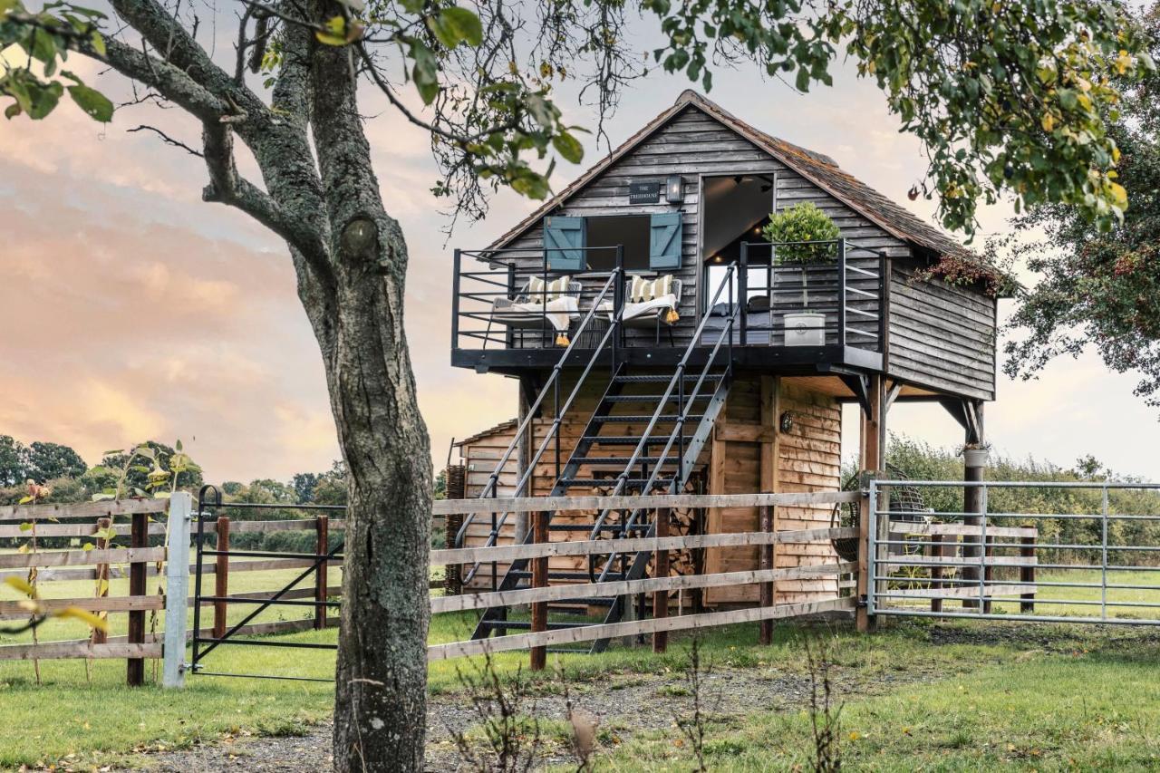 וורצ'סטר The Treehouse At Humblebee Hall מראה חיצוני תמונה